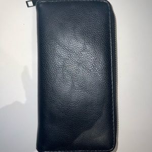 Atmosphere black wallet